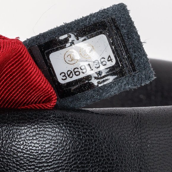 Chanel 19 Black Large - Picture 12 of 14